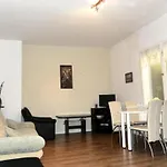 Central Apartments *