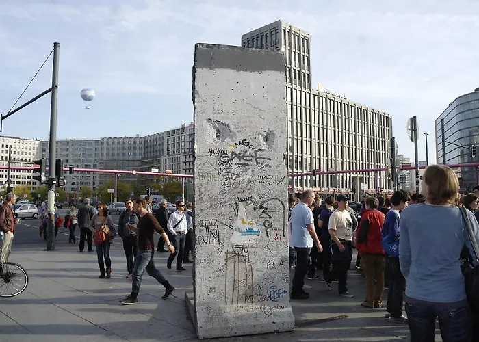 Central Apartments アパート