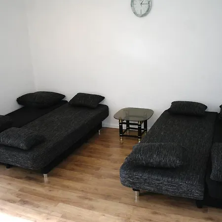 Central Apartments Daire Berlin